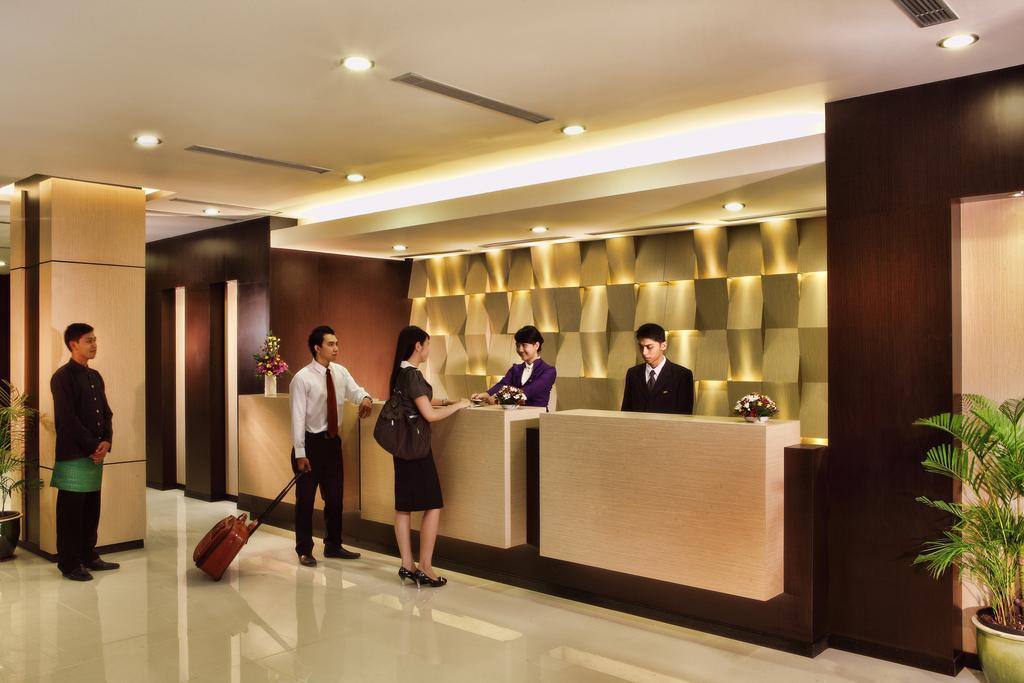 Orchardz Hotel Ayani Pontianak Ngoại thất bức ảnh